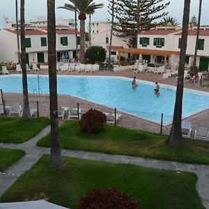 https://bungalow-main-street-playa-del-ingles.in-canary-islands.com